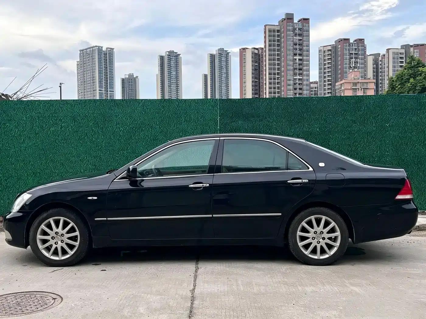 Crown 2005 3.0L Royal Saloon — миниатюра 7