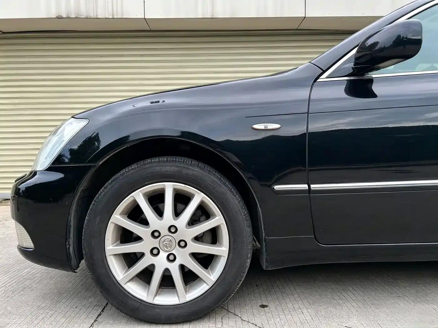Crown 2005 3.0L Royal Saloon — миниатюра 8