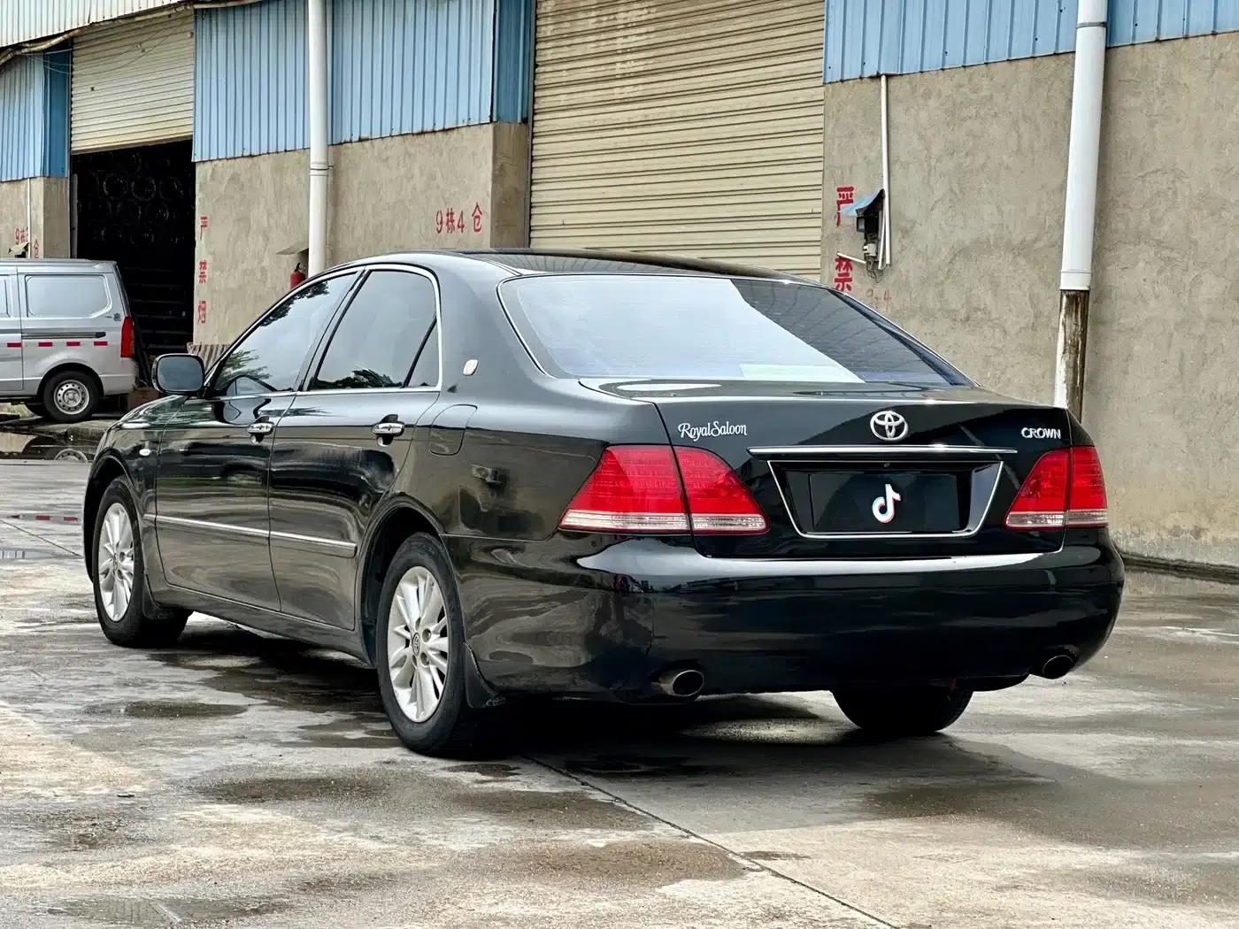 Crown 2005 3.0L Royal — миниатюра 5