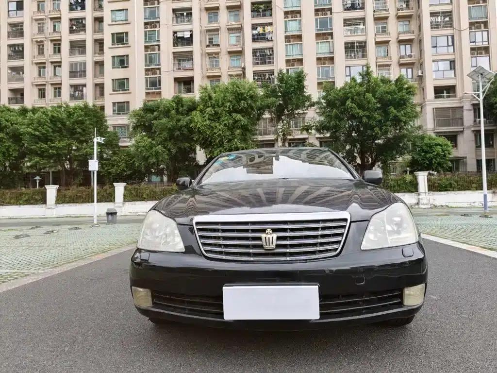 Crown 2005 3.0L Royal — миниатюра 2