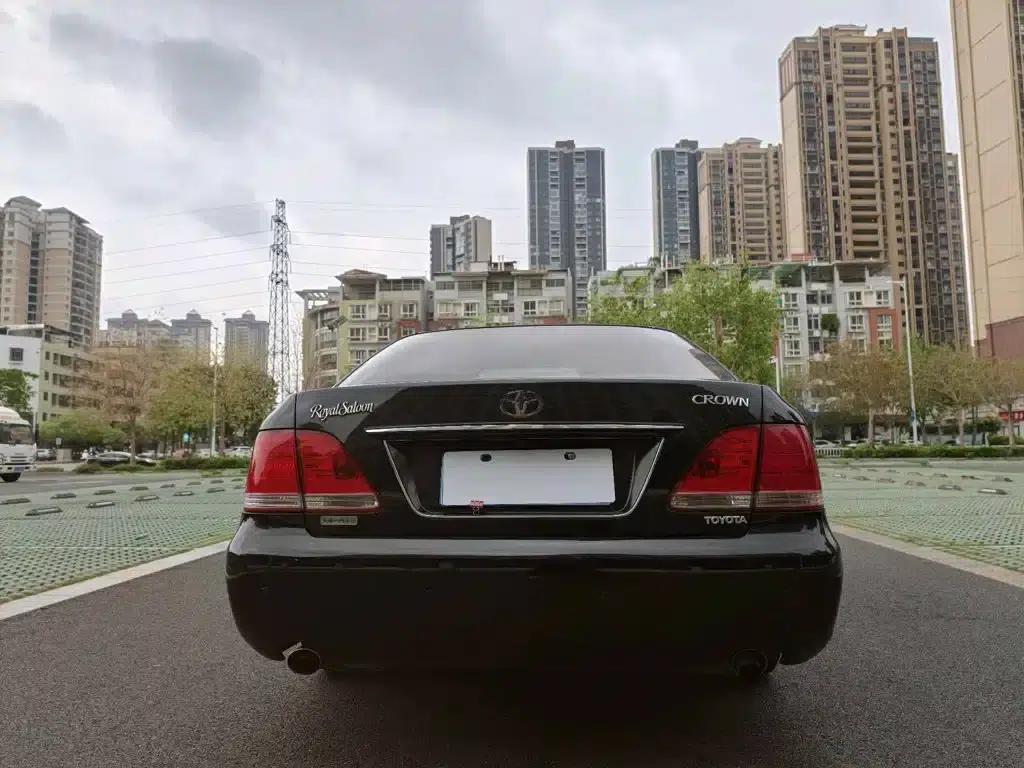 Crown 2005 3.0L Royal — миниатюра 8