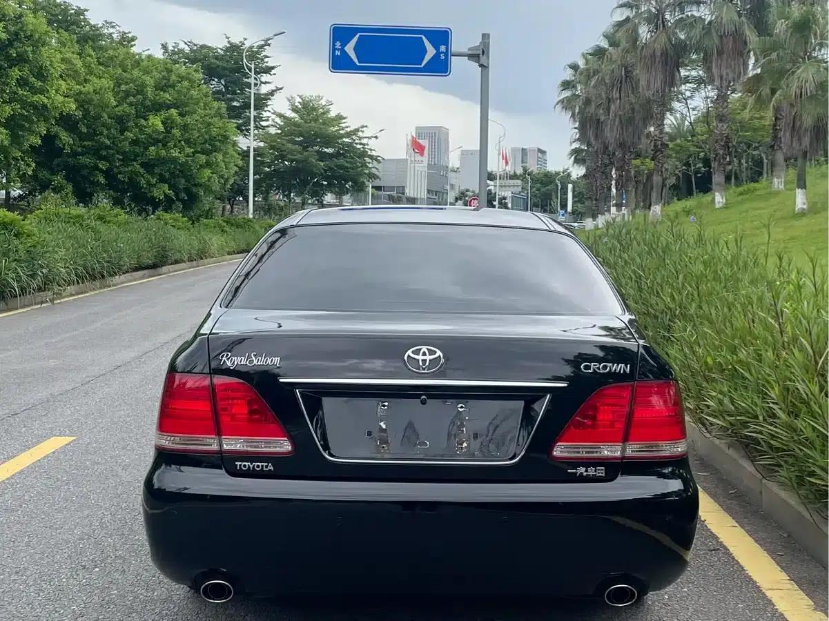 Crown 2005 2.5L Royal — миниатюра 3