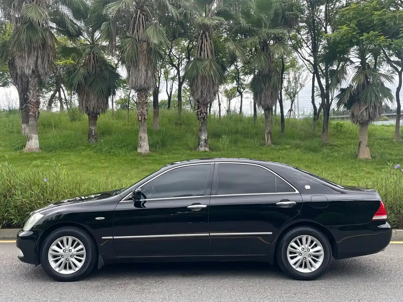 Crown 2005 2.5L Royal — миниатюра 5