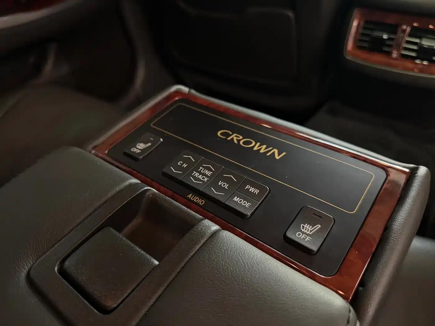 Crown 2012 2.5L Royal Leather Edition — миниатюра 15