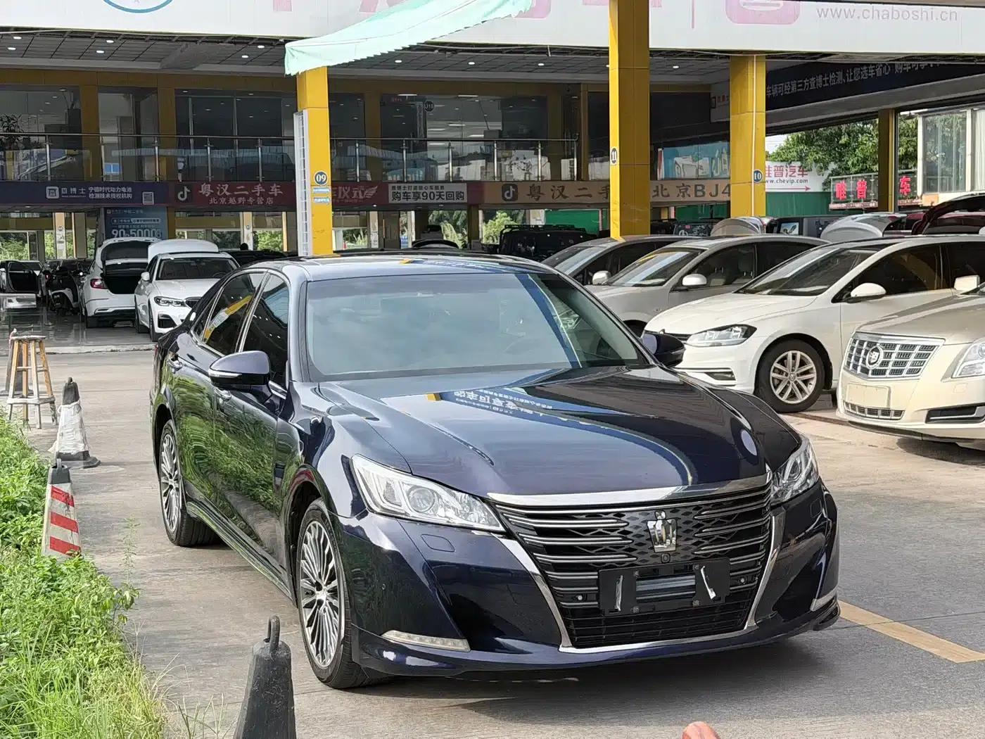 Crown 2018 2.0T Sport Edition — миниатюра 3