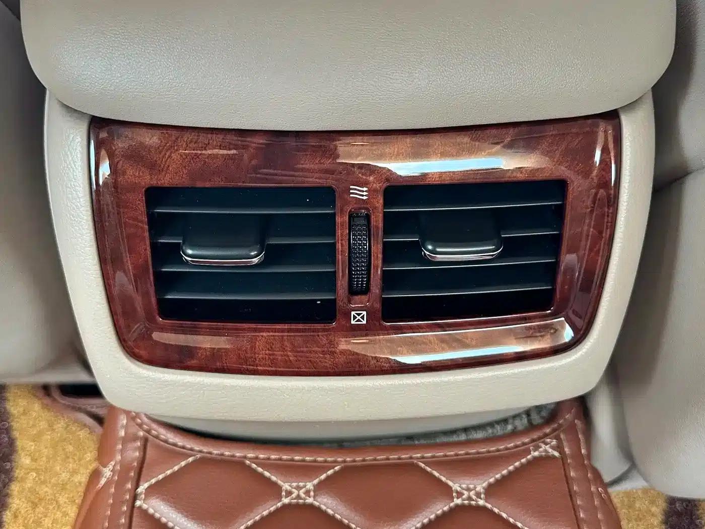 Crown 2012 2.5L Royal Leather Edition — миниатюра 7