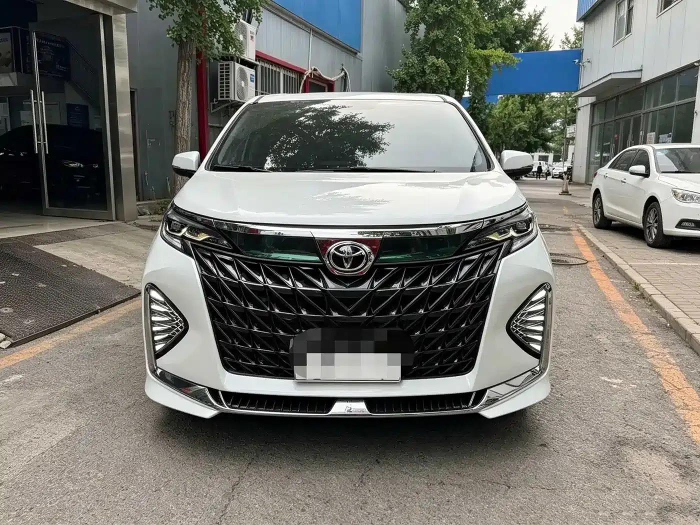 2024 Grevia 2.5L Hybrid Comfort Edition — миниатюра 2