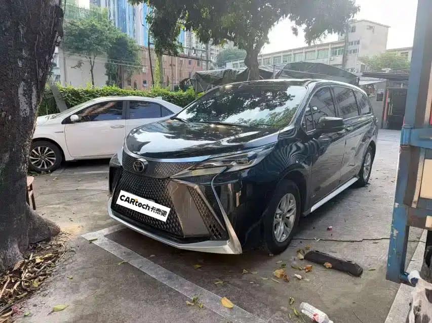 2024 Grevia 2.5L Hybrid Comfort Edition — миниатюра 1
