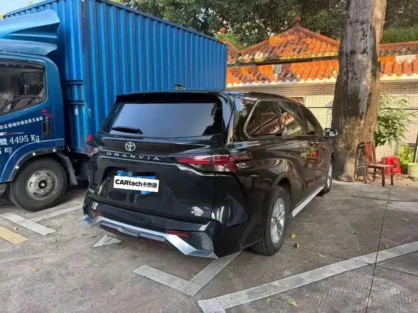 2024 Grevia 2.5L Hybrid Comfort Edition — миниатюра 2
