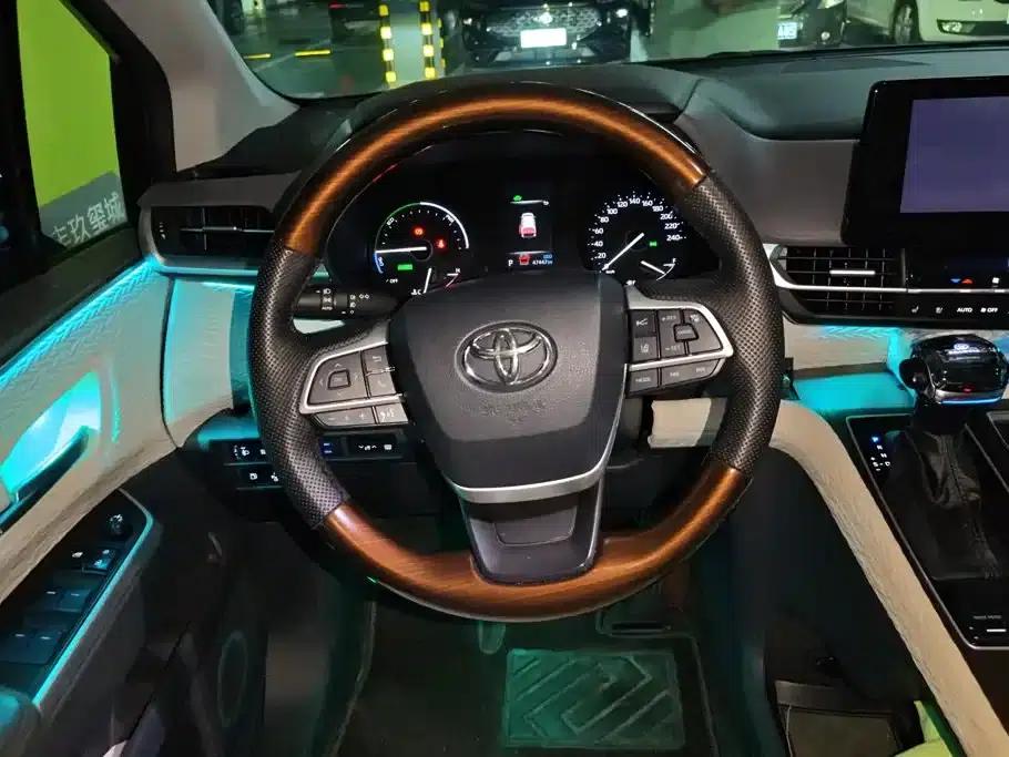 2024 Grevia 2.5L Hybrid Comfort Edition — миниатюра 15