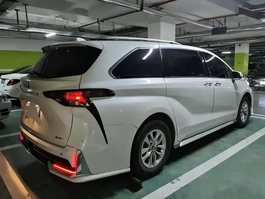 2024 Grevia 2.5L Hybrid Comfort Edition — миниатюра 3