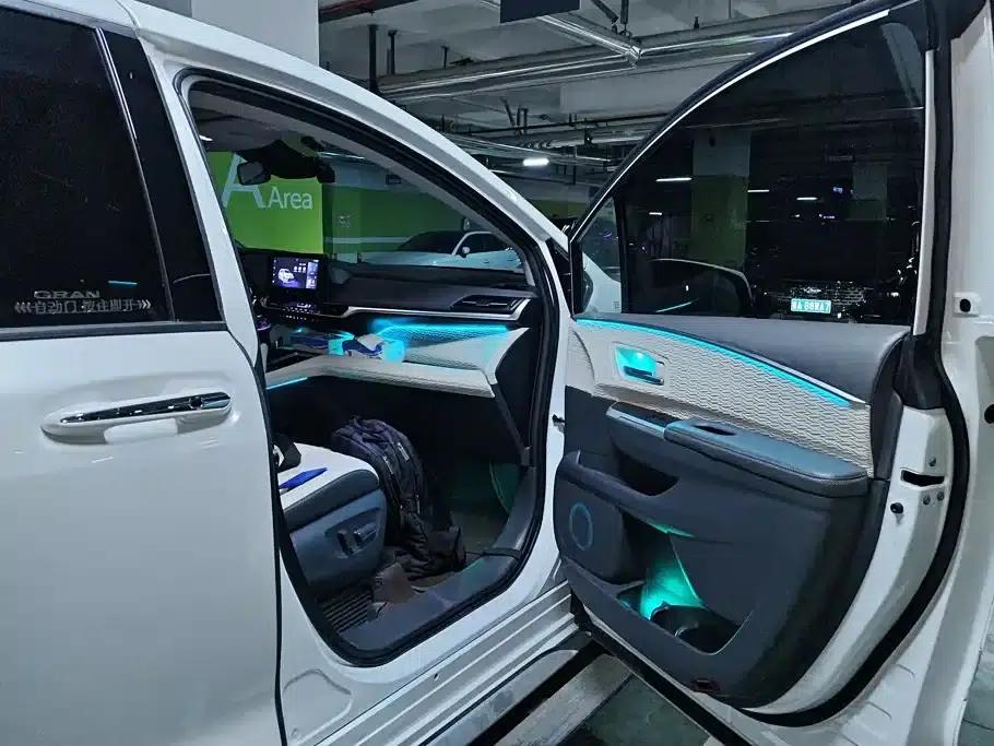 2024 Grevia 2.5L Hybrid Comfort Edition — миниатюра 8
