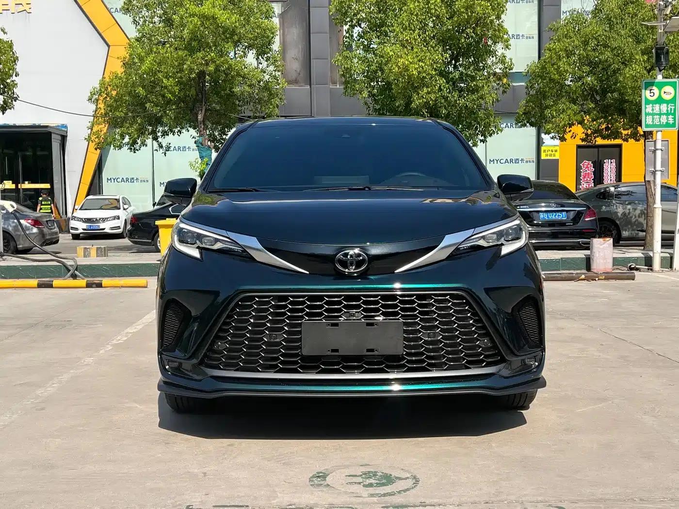 2026 Grevia 2.5L Hybrid Luxury MAX AWD — миниатюра 2
