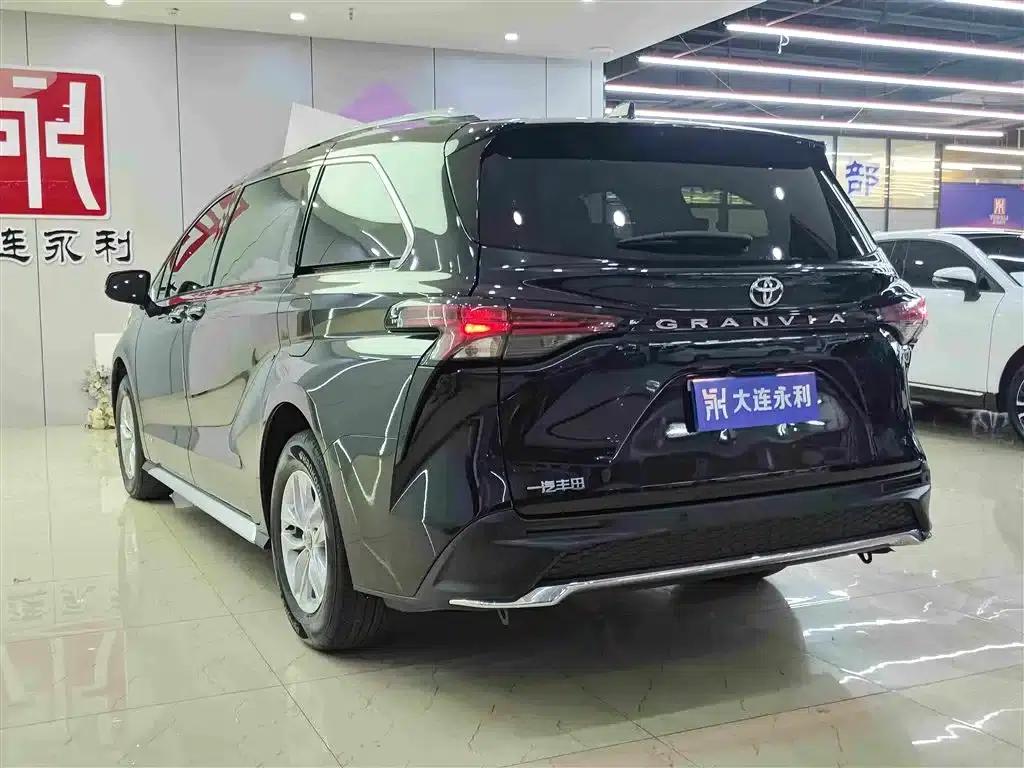 2024 Grevia 2.5L Hybrid Comfort Edition — миниатюра 4