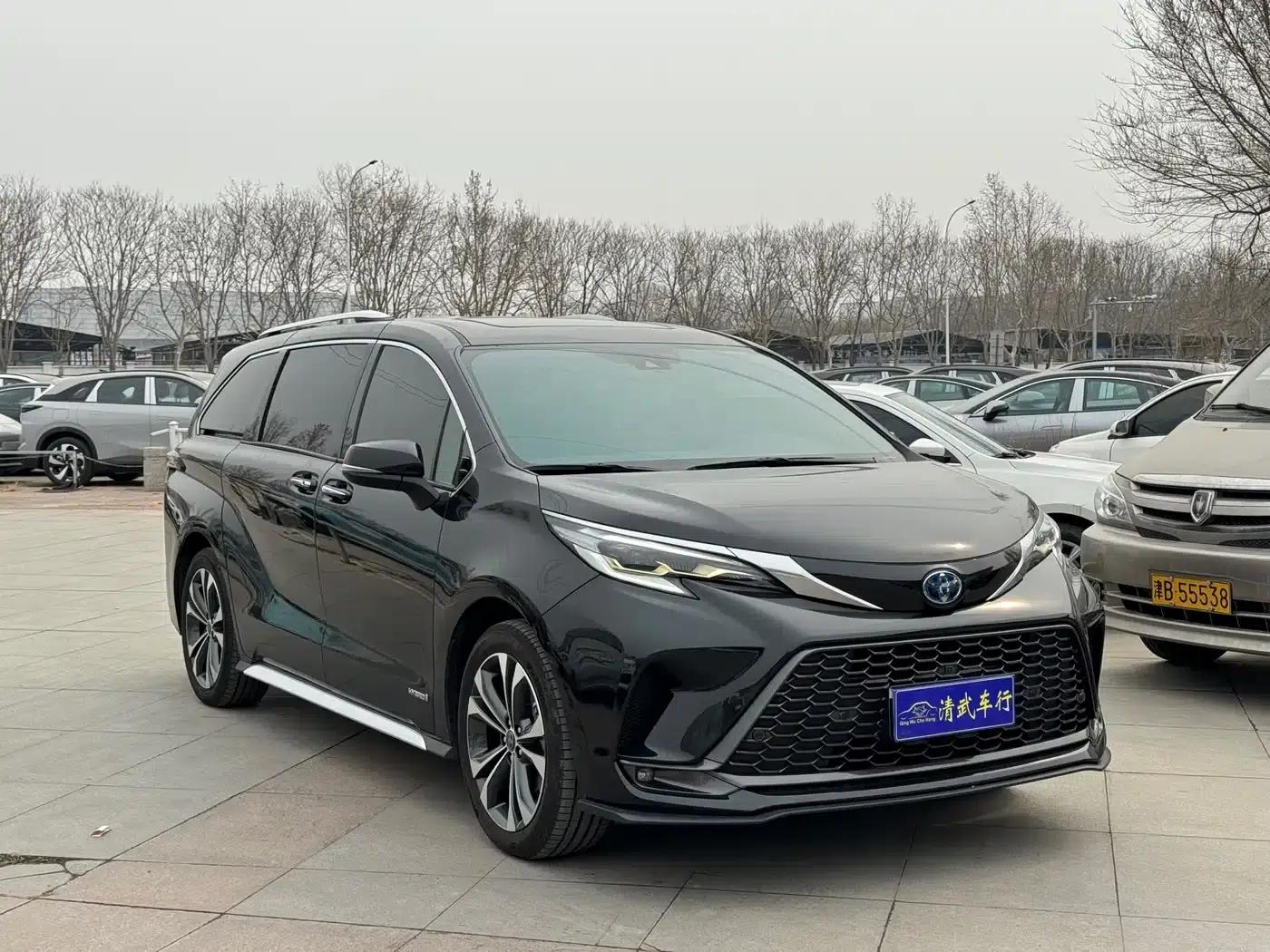 2023 Grevia 2.5L Hybrid Premium Plus Edition — миниатюра 3