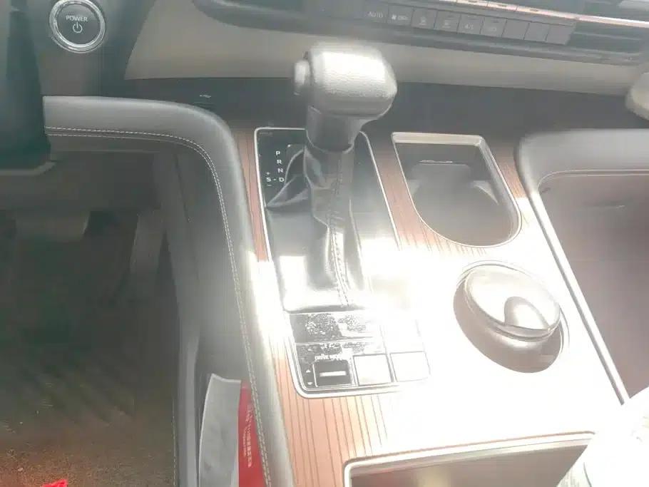 2024 Grevia 2.5L Hybrid Comfort Edition — миниатюра 16