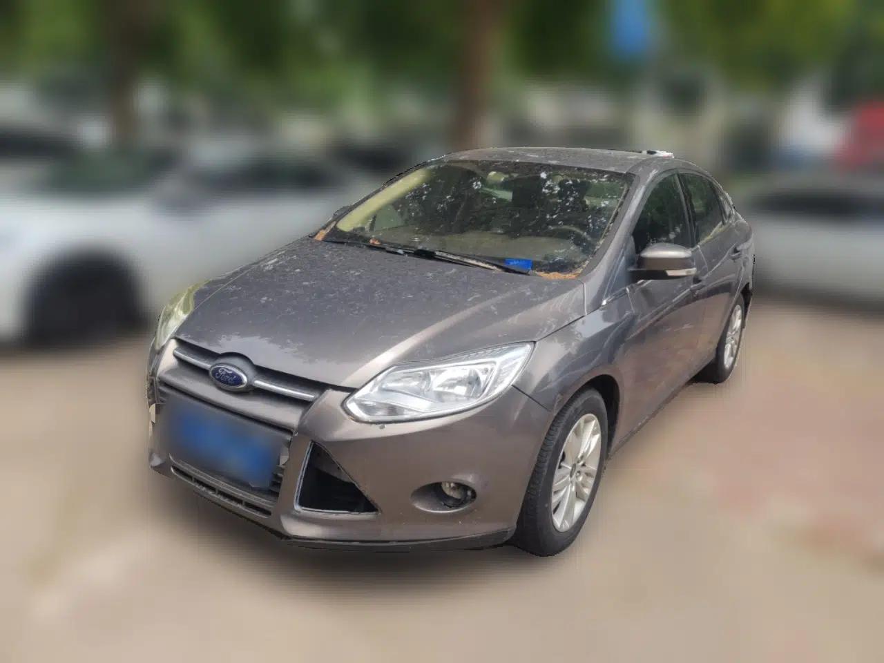 Ford Focus 2012 Sedan 1.6L Automatic Comfort Model — миниатюра 1