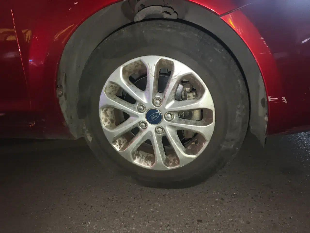 Ford Focus 2013 Hatchback Classic 1.8L Automatic Base Model — миниатюра 8