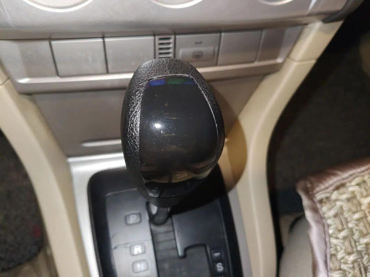 Ford Focus 2013 Sedan Classic 1.8L Automatic Base Model — миниатюра 14