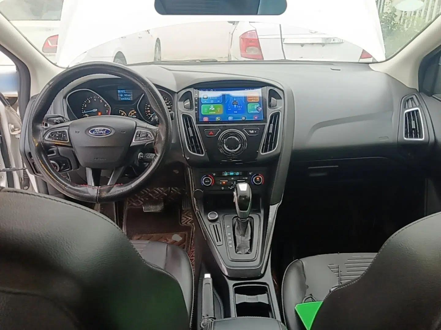 Ford Focus 2017 Sedan 1.6L Automatic Fashion Edition Smart Drive Version — миниатюра 12