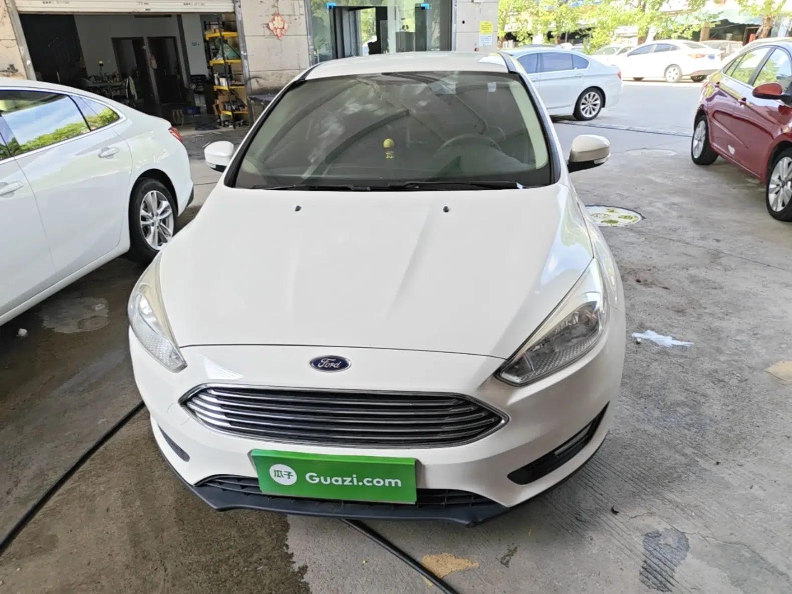 Ford Focus 2017 Sedan 1.6L Automatic Comfort Plus SmartDrive Edition — миниатюра 2