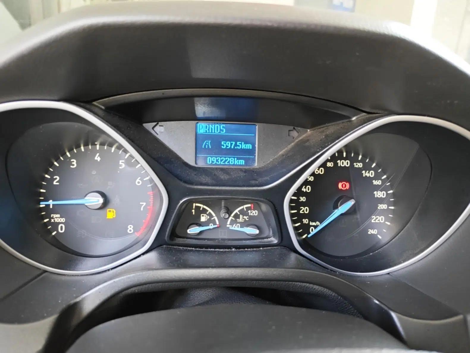 Ford Focus 2017 Sedan 1.6L Automatic Comfort Plus SmartDrive Edition — миниатюра 14