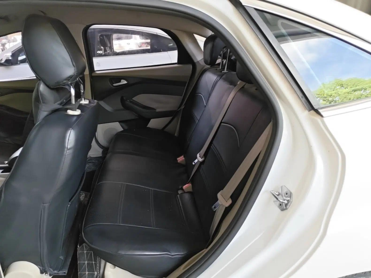 Ford Focus 2017 Sedan 1.6L Automatic Comfort Plus SmartDrive Edition — миниатюра 20