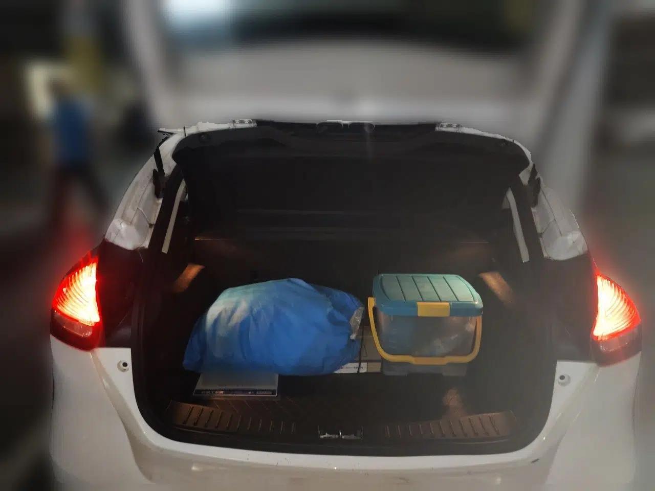 Ford Focus 2015 Hatchback 1.6L Automatic Fashion Edition — миниатюра 16