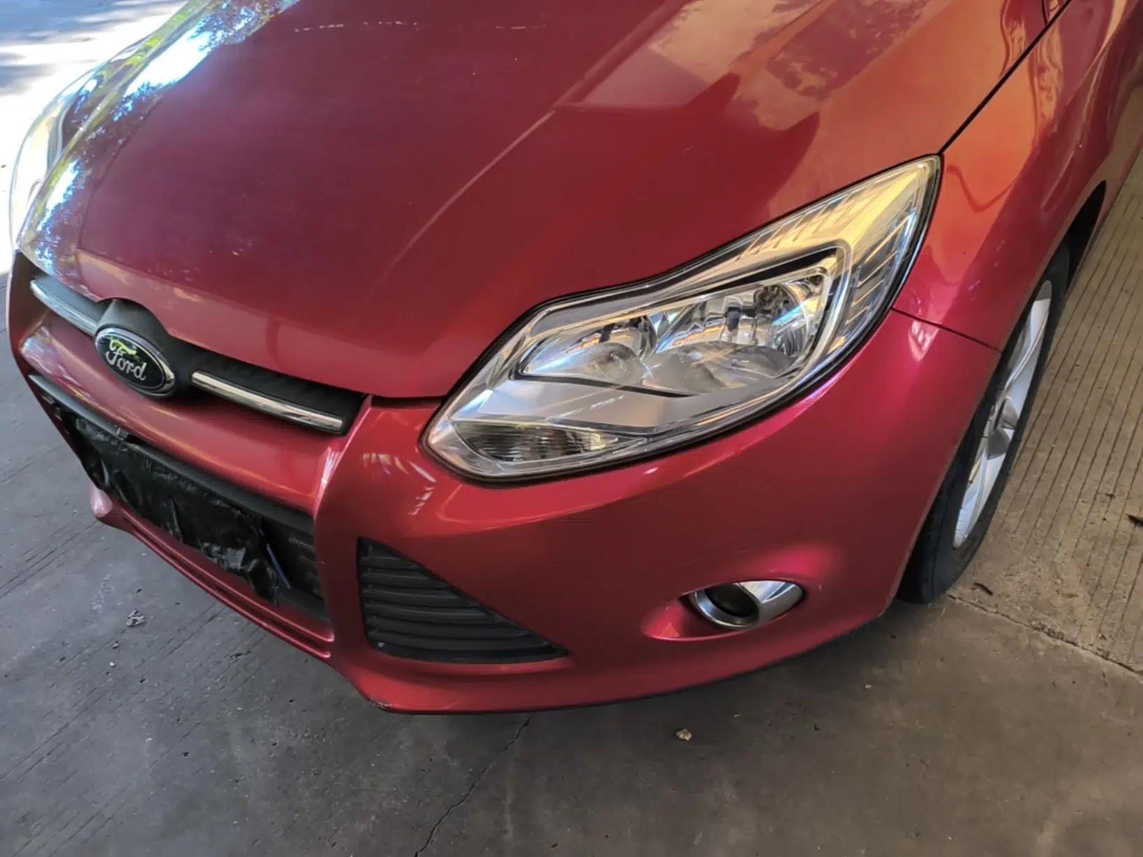 Ford Focus 2012 Hatchback 1.6L Automatic Fashion Edition — миниатюра 8