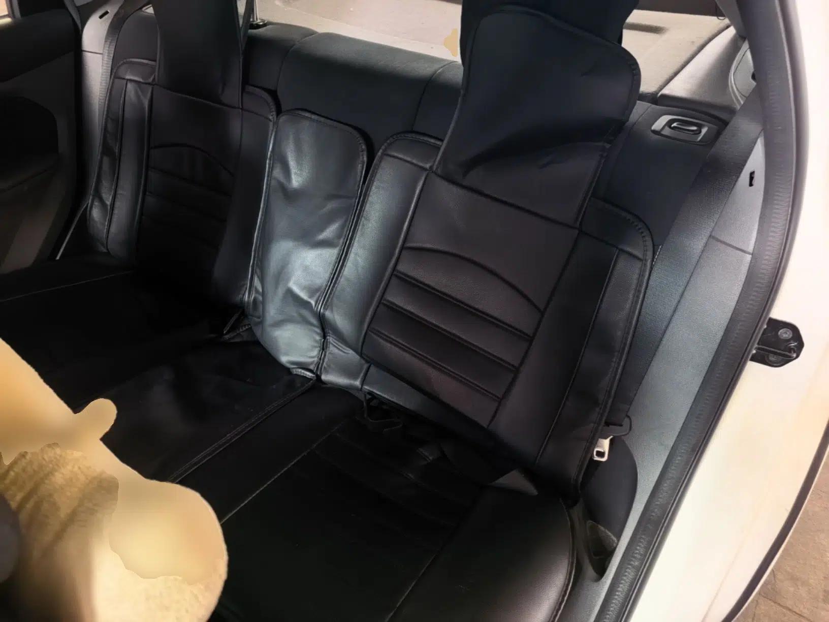 Ford Focus 2013 Hatchback Classic 1.8L Automatic Base Model — миниатюра 20