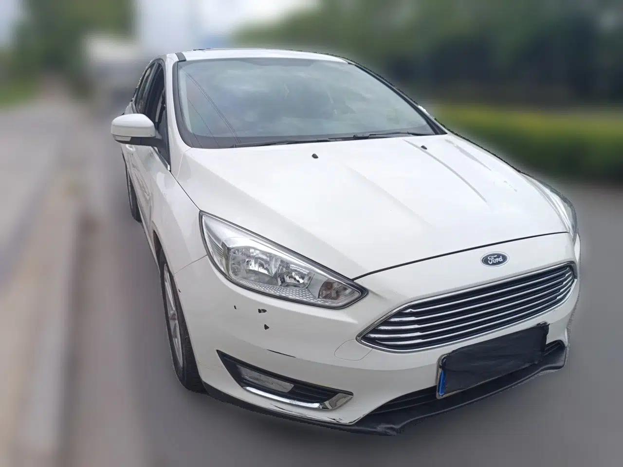 Ford Focus 2017 Sedan EcoBoost 180 Automatic Elite Model — миниатюра 3