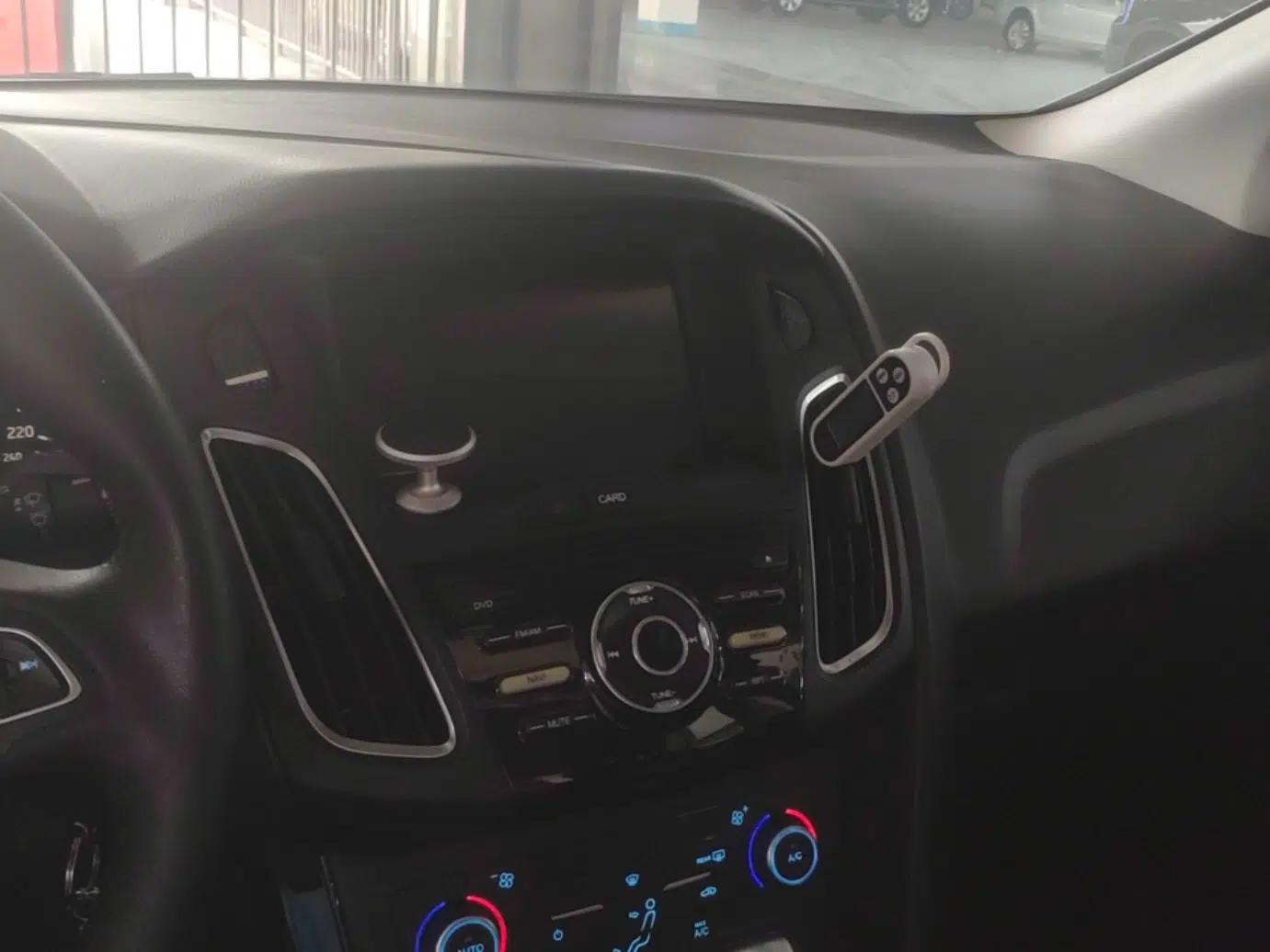 Ford Focus 2017 Hatchback 1.6L Automatic Fashion Edition Smart Drive Version — миниатюра 15