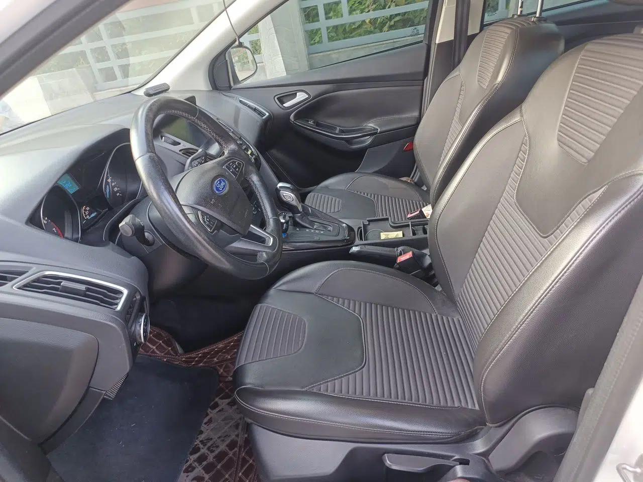 Ford Focus 2017 Sedan 1.6L Automatic Fashion Edition Smart Drive Version — миниатюра 15