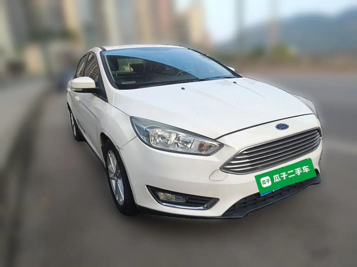 Ford Focus 2017 Sedan 1.6L Automatic Fashion Edition Smart Drive Version — миниатюра 3