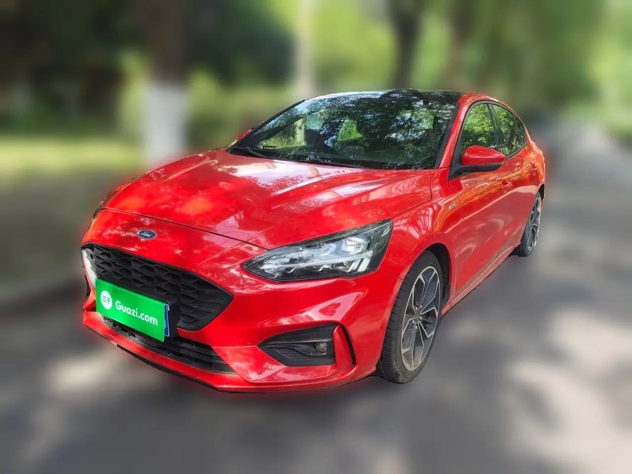 Ford Focus 2019 Sedan EcoBoost 180 Automatic ST Line — миниатюра 1