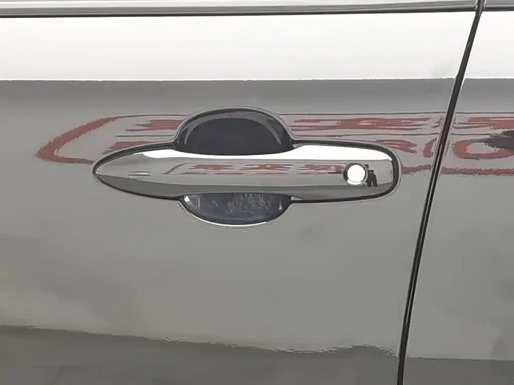 Fenglanda 2023 2.0L Intelligent Hybrid Dual Engine Leading Edition — миниатюра 18