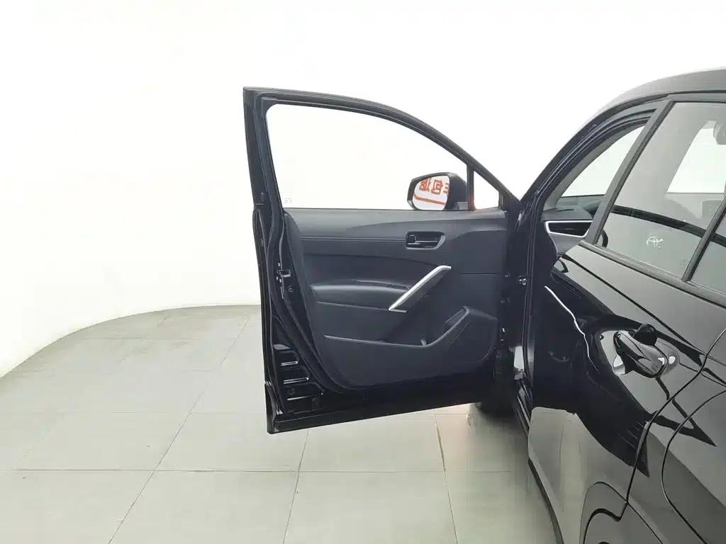 Fenglanda 2023 2.0L Intelligent Hybrid Dual Engine Leading Edition — миниатюра 8