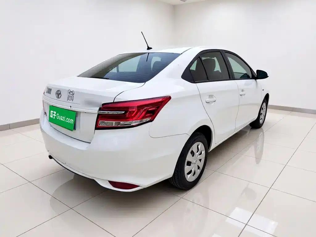 Vios 2017 1.5L Manual Comfort Edition — миниатюра 4