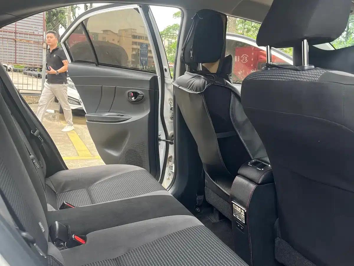 Vios 2021 1.5L CVT Adventure Edition — миниатюра 16