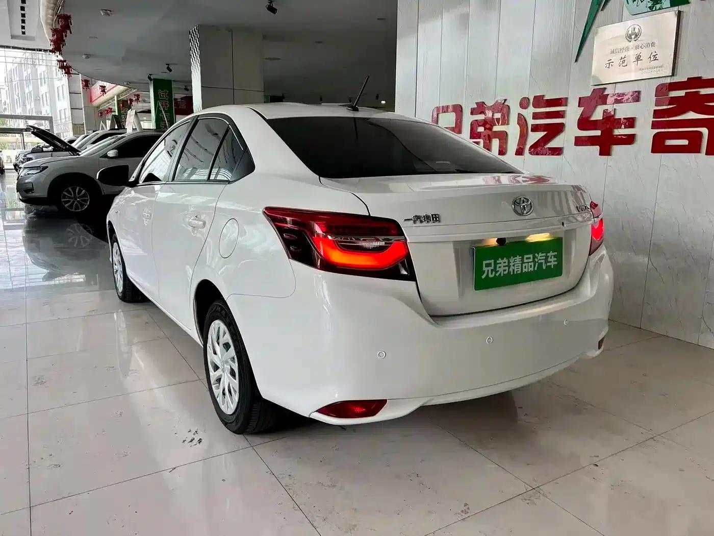 Vios 2022 1.5L CVT Care Edition — миниатюра 7