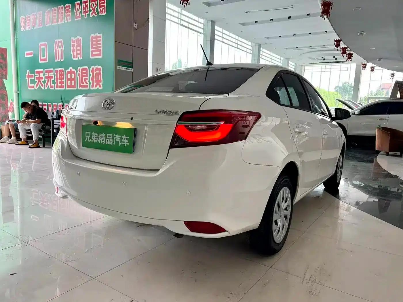 Vios 2022 1.5L CVT Care Edition — миниатюра 8
