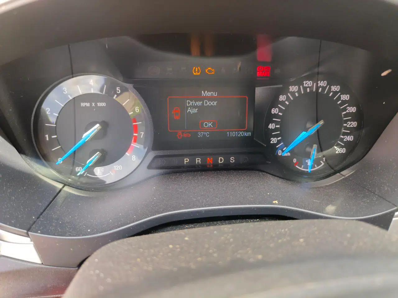 Ford Mondeo 2013 1.5L GTDi180 Fashion Edition — миниатюра 12