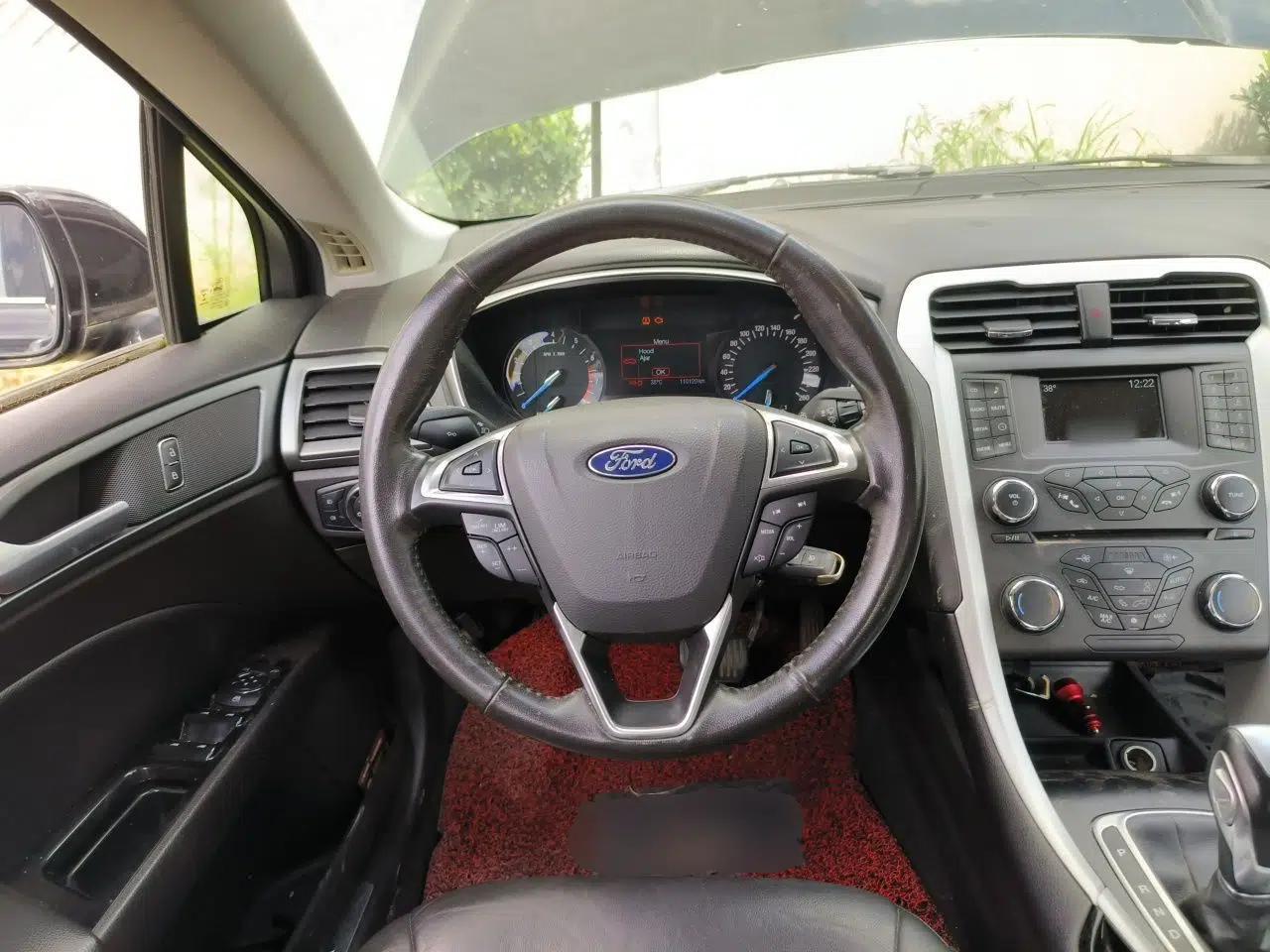 Ford Mondeo 2013 1.5L GTDi180 Fashion Edition — миниатюра 10
