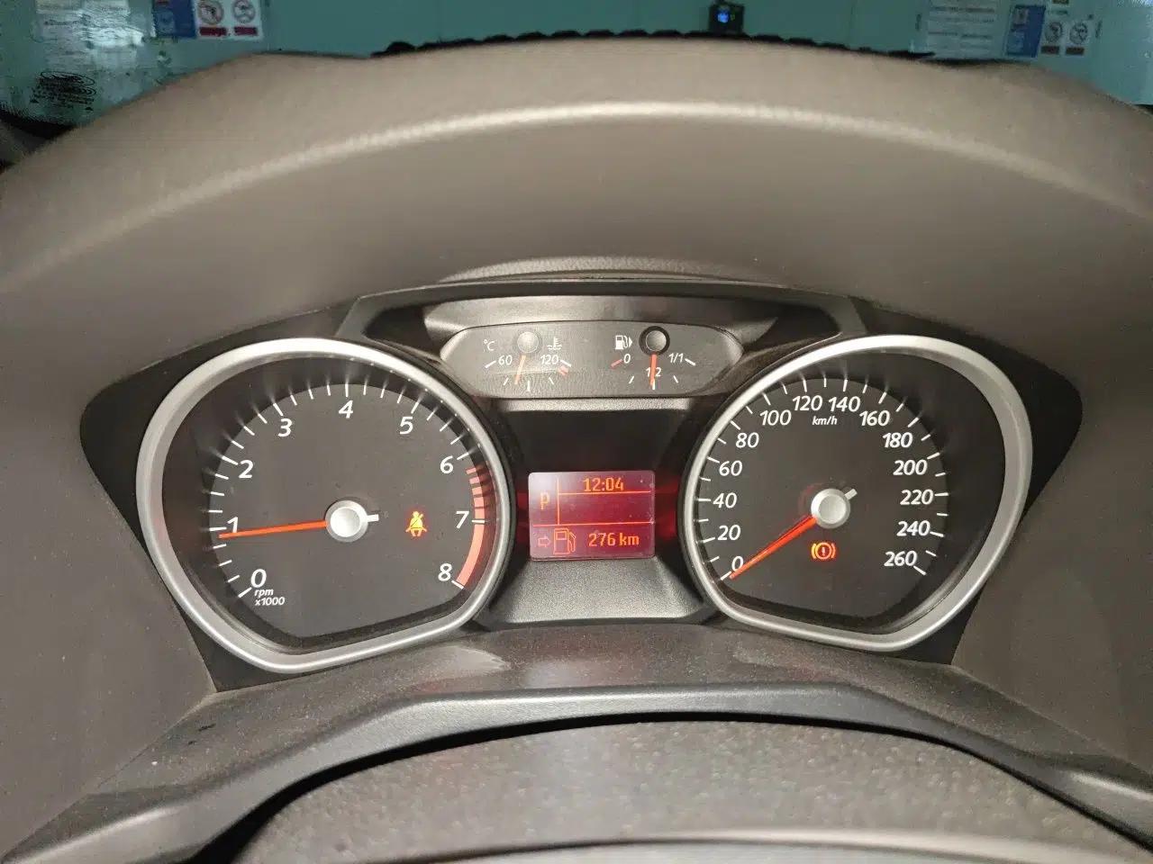 Ford Mondeo 2011 2.3L Fashion Edition — миниатюра 11