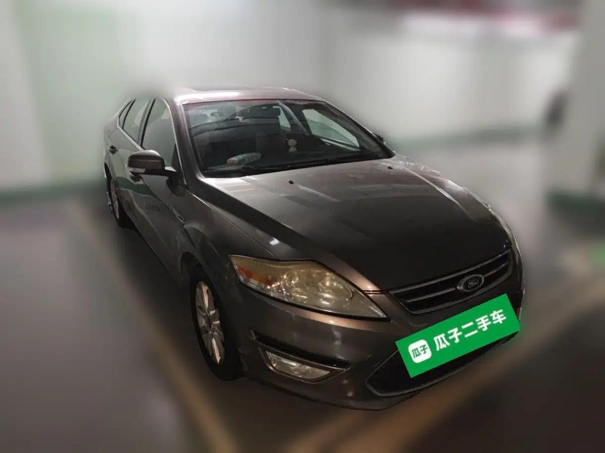 Ford Mondeo 2011 2.3L Fashion Edition — миниатюра 3