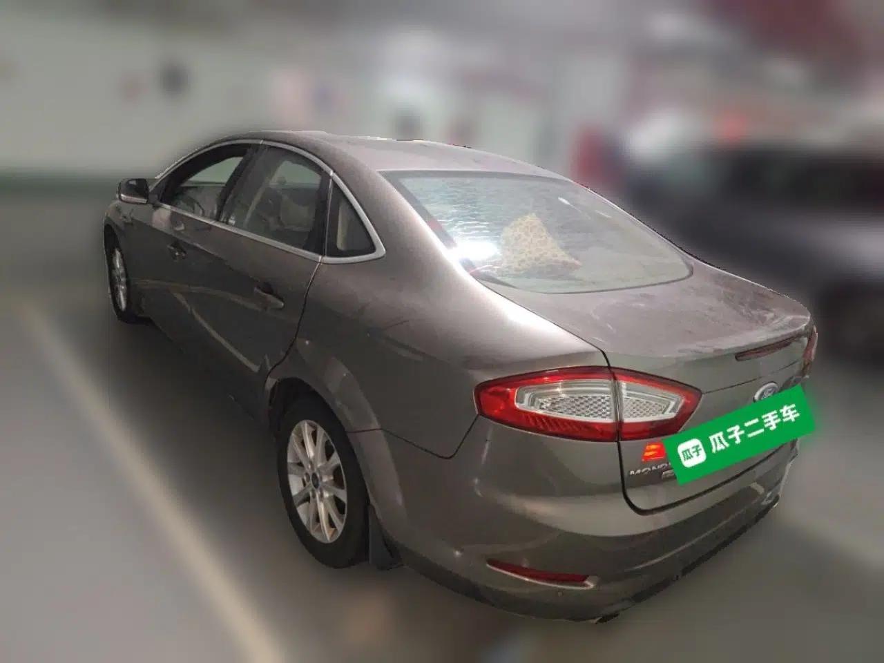Ford Mondeo 2011 2.3L Fashion Edition — миниатюра 4