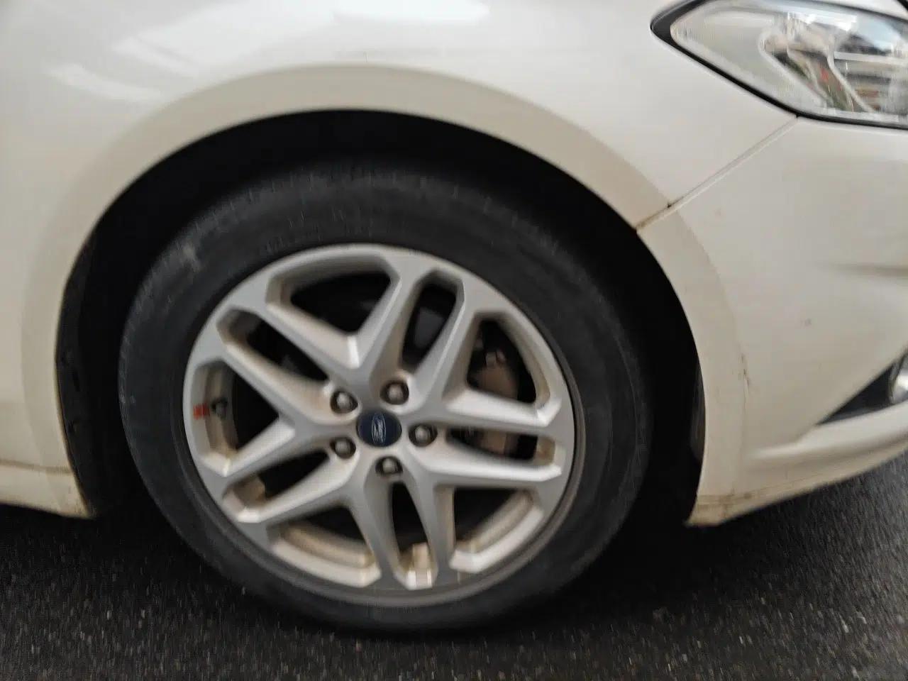 Ford Mondeo 2013 1.5L GTDi180 Fashion Edition — миниатюра 8