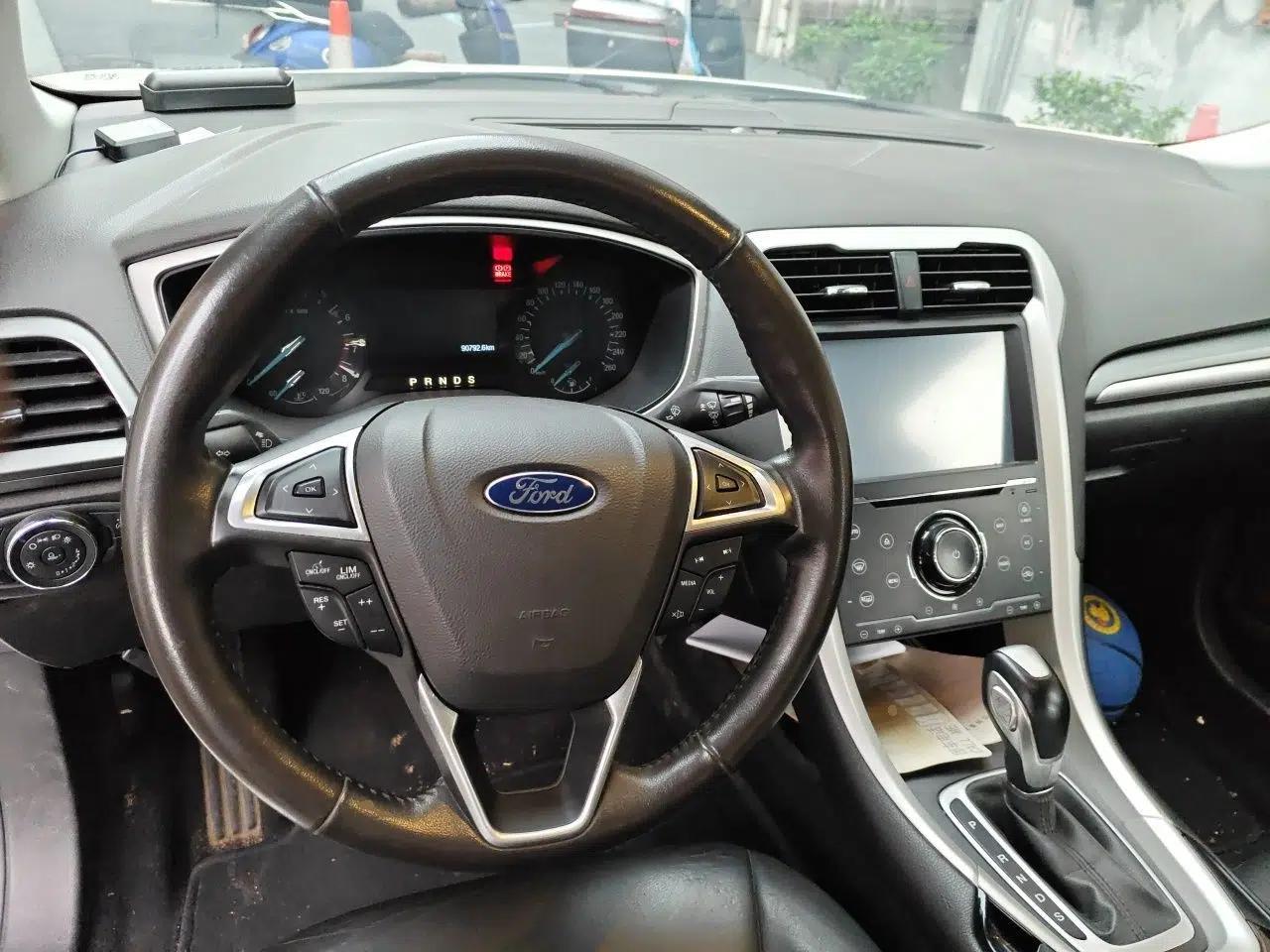 Ford Mondeo 2013 1.5L GTDi180 Fashion Edition — миниатюра 10
