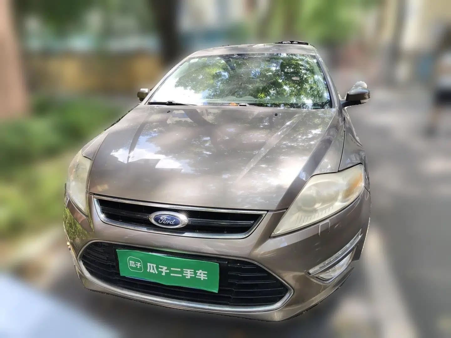 Ford Mondeo 2011 2.0L GTDi240 Luxury Sport Navigation Edition — миниатюра 2
