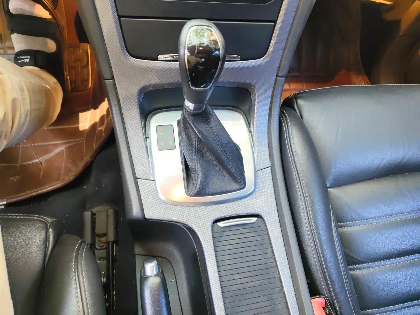 Ford Mondeo 2011 2.0L GTDi240 Luxury Sport Navigation Edition — миниатюра 14